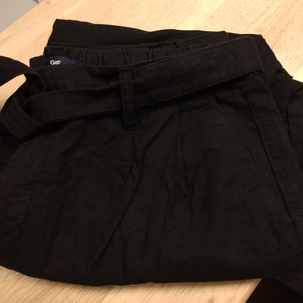 Gap cuffed black pants w/ tie belt. Size S Reg. EUC - Picture 2 of 11